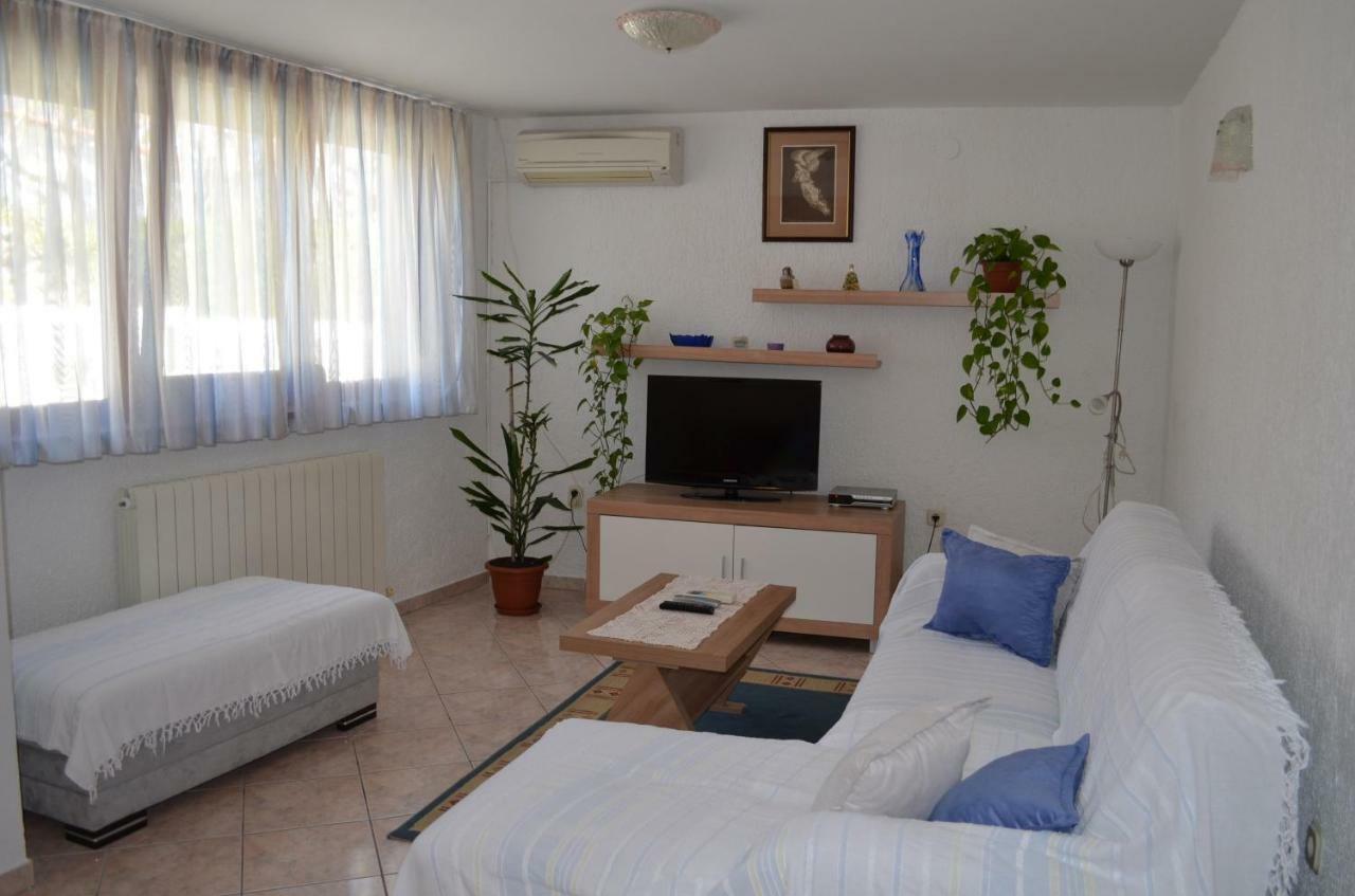 Apartments Kricin 14 Baska  Exterior photo